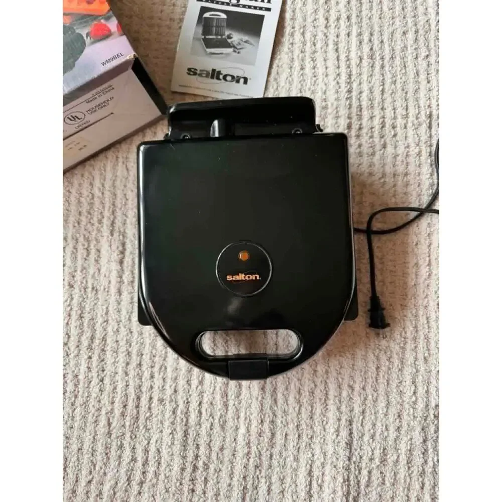 Salton Belgian Waffle Maker WM9BEL 4 Piece Nonstick w Box Manual Tested (1996)
